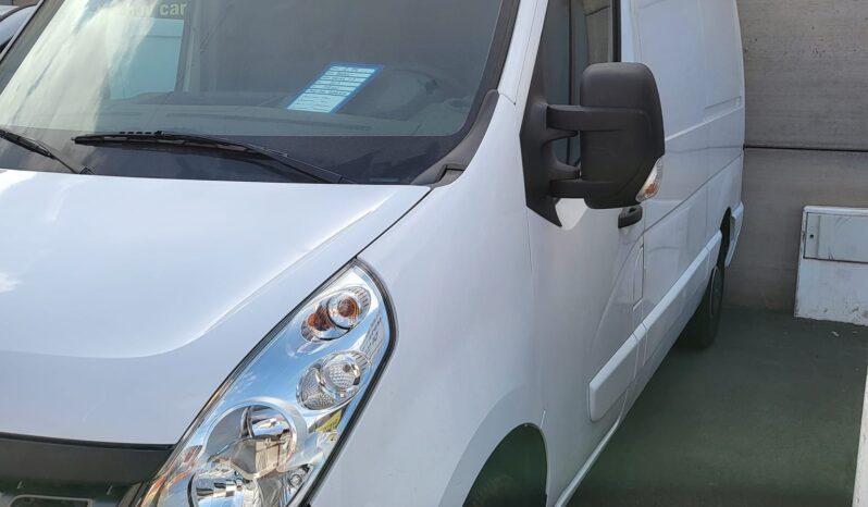 Renault Master 2.3 Diesel, year 2019 one owner with 147, 000km, music, air-conditioning etc, sold with 1 year guarantee, asking 18,995e. 100% no deposit finance available. Tel 922 736451