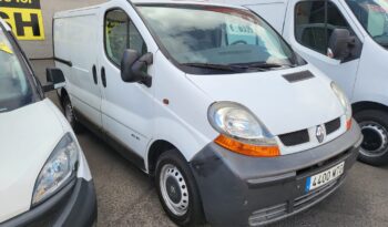 Renault Trafic 1.9 dci 80, 115cv, year 2003, 240,000km, music, air-conditioning etc, recent import, sold with guarantee and service, asking 6,995e. Tel 922 736451